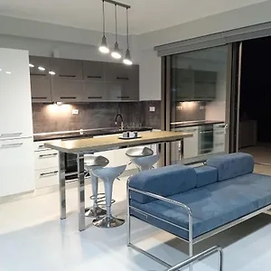 υπόσκαφα Cave Concept Apartment Ammouliani