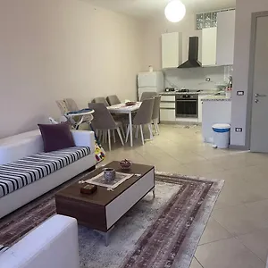 Asja City Center Appartamento Durrës